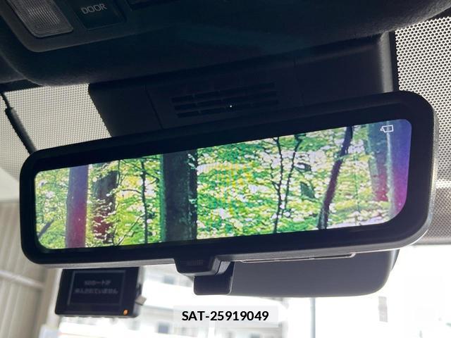 Toyota VOXY 2023-03 7869794-6