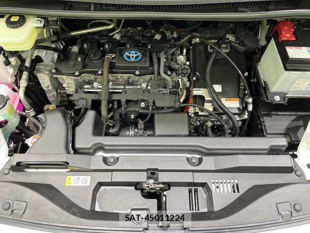 Toyota VOXY 2025-10 7869990-17