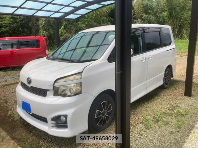 Toyota VOXY 2010-09 7870223-1