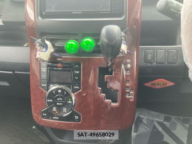 Toyota VOXY 2010-09 7870223-15