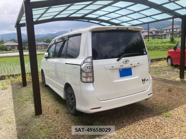 Toyota VOXY 2010-09 7870223-2