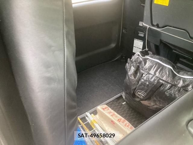 Toyota VOXY 2010-09 7870223-7