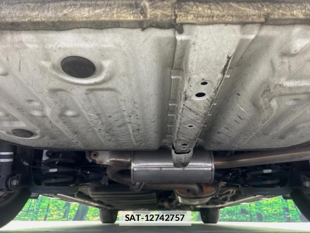 Toyota VOXY 2018-03 7870298-19