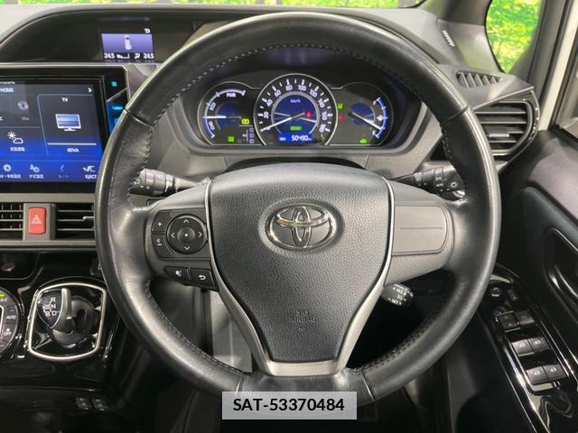 Toyota VOXY 2017-11 7870330-11