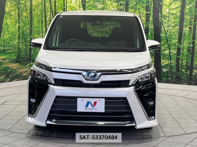 Toyota VOXY 2017-11 7870330-14