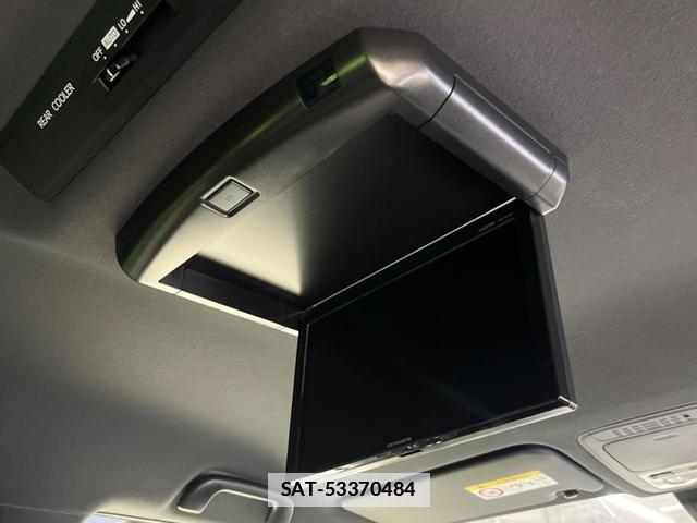 Toyota VOXY 2017-11 7870330-5