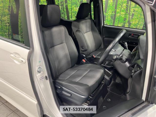 Toyota VOXY 2017-11 7870330-7