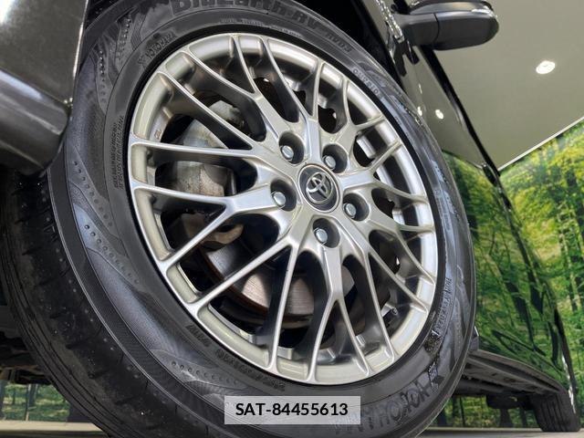 Toyota VOXY 2017-11 7870345-13