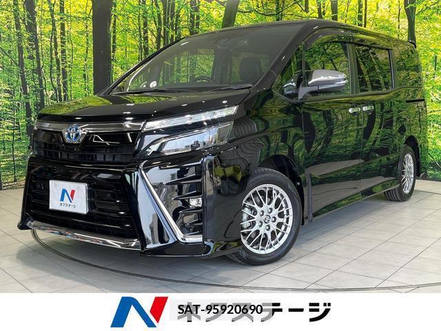 Toyota VOXY 2021-07 7870445-0