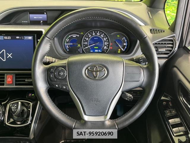 Toyota VOXY 2021-07 7870445-11
