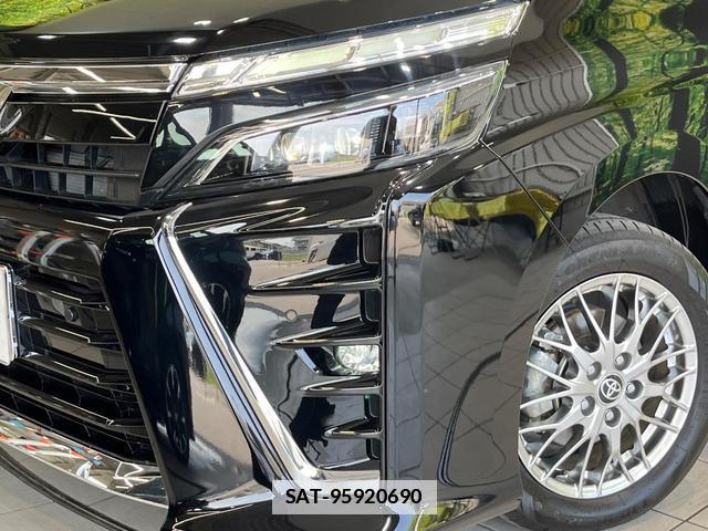 Toyota VOXY 2021-07 7870445-12