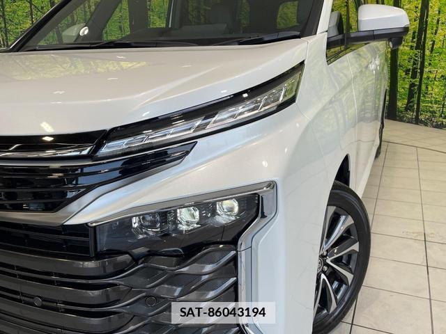 Toyota VOXY 2025-11 7870463-12