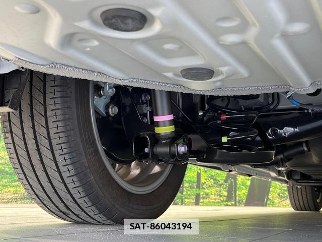 Toyota VOXY 2025-11 7870463-19