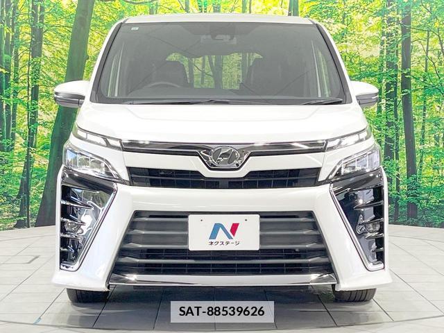 Toyota VOXY 2017-10 7870708-14