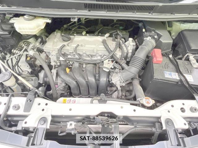Toyota VOXY 2017-10 7870708-17