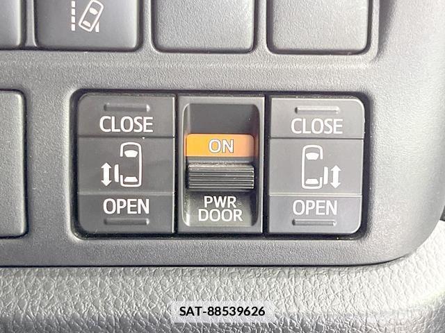 Toyota VOXY 2017-10 7870708-6