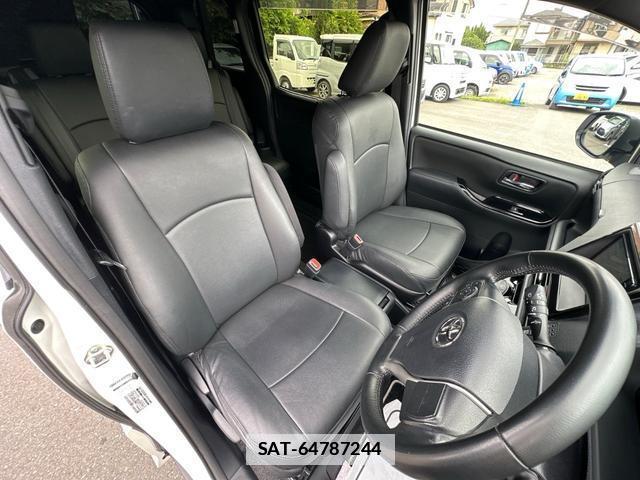 Toyota VOXY 2019-12 7870821-11