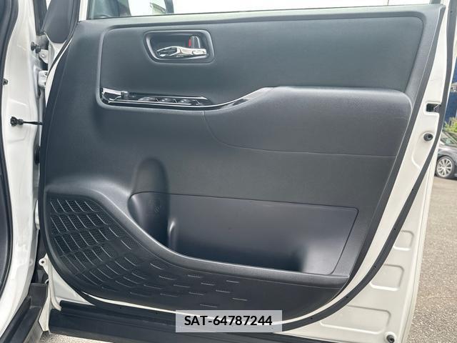 Toyota VOXY 2019-12 7870821-18