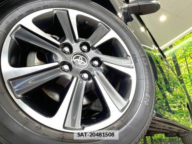 Toyota VOXY 2021-03 7870856-13