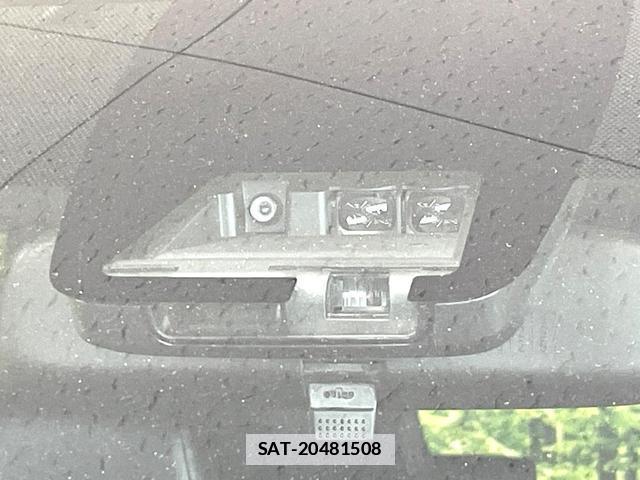 Toyota VOXY 2021-03 7870856-2