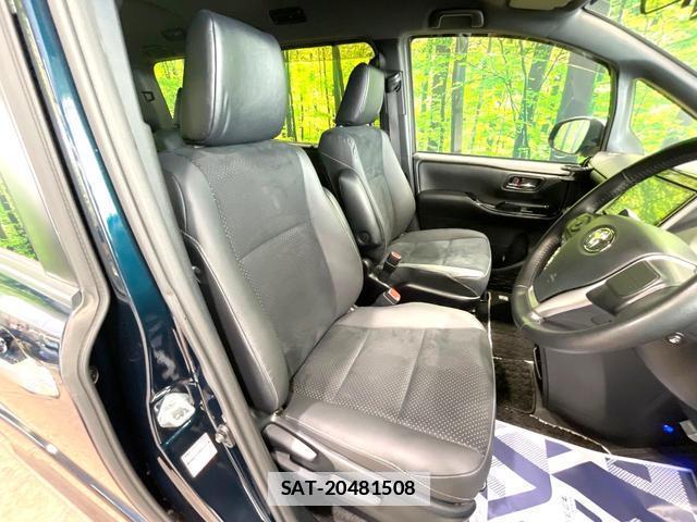 Toyota VOXY 2021-03 7870856-7