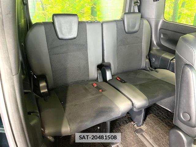 Toyota VOXY 2021-03 7870856-9