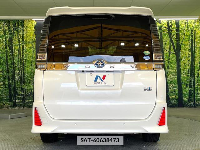 Toyota VOXY 2021-04 7870888-13