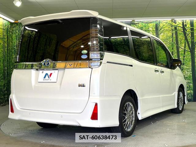 Toyota VOXY 2021-04 7870888-15