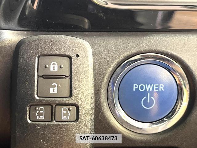 Toyota VOXY 2021-04 7870888-19