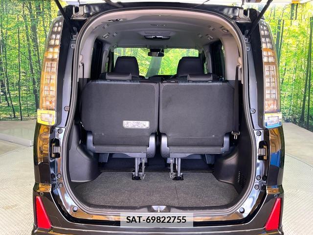 Toyota VOXY 2016-03 7870892-11
