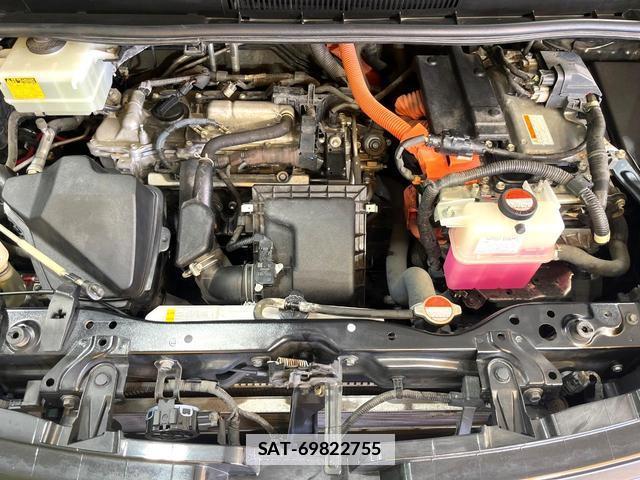 Toyota VOXY 2016-03 7870892-19