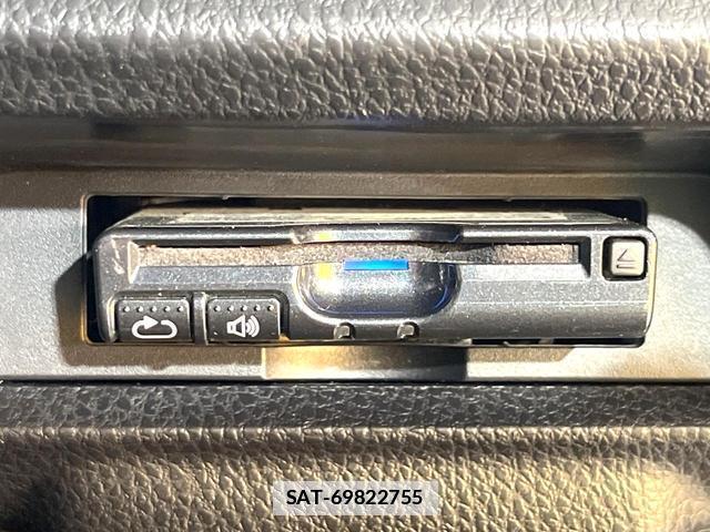 Toyota VOXY 2016-03 7870892-7