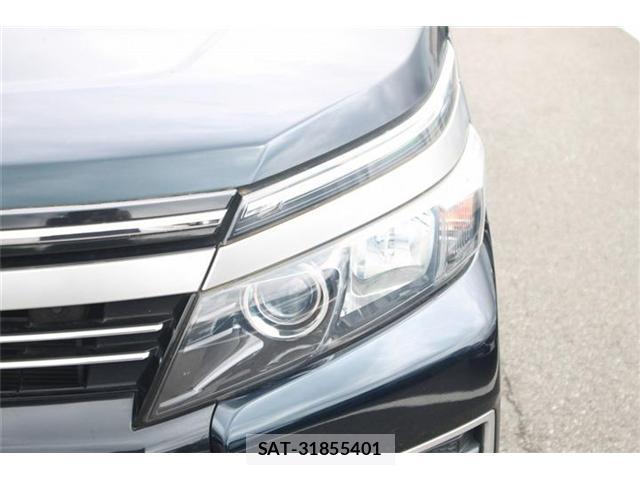 Toyota VOXY 2017-02 7870920-12