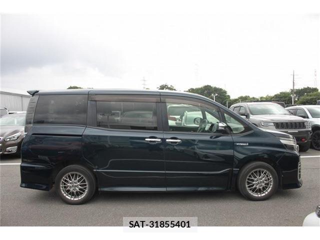 Toyota VOXY 2017-02 7870920-3