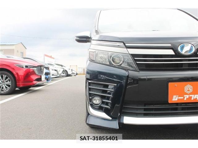 Toyota VOXY 2017-02 7870920-9