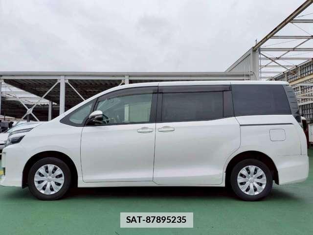 Toyota VOXY 2014-01 7871040-17