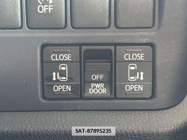 Toyota VOXY 2014-01 7871040-5