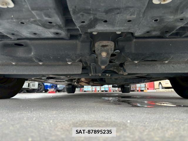 Toyota VOXY 2014-01 7871040-8