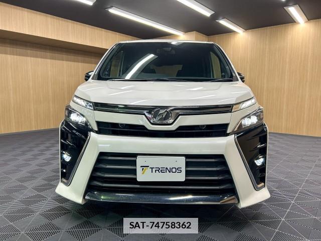 Toyota VOXY 2018-09 7871436-1