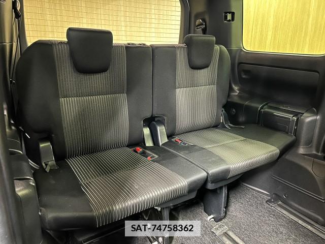 Toyota VOXY 2018-09 7871436-8