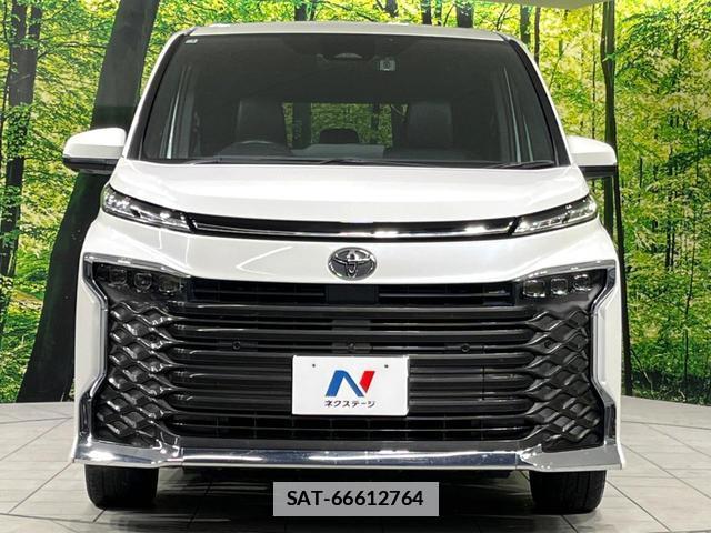 Toyota VOXY 2023-03 7871482-15