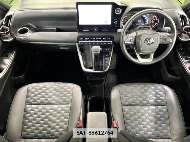 Toyota VOXY 2023-03 7871482-2