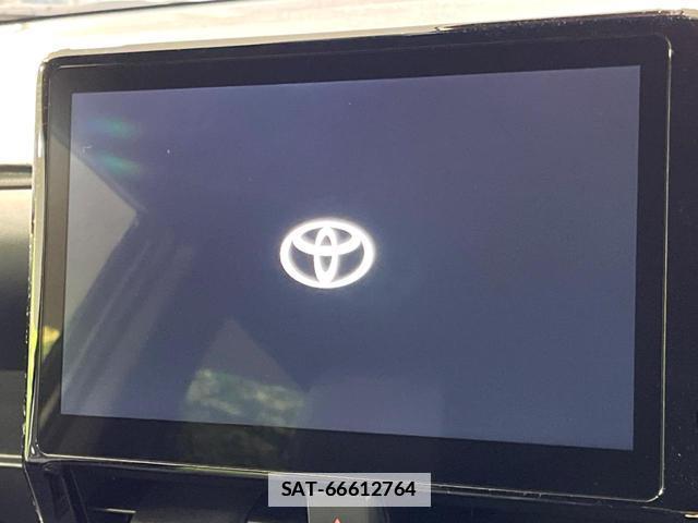 Toyota VOXY 2023-03 7871482-3