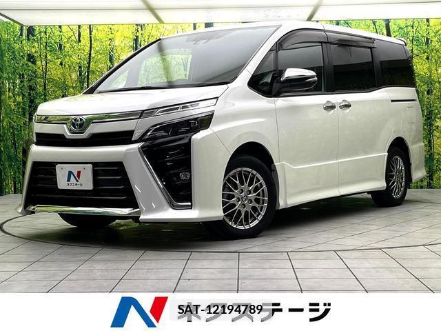 Toyota VOXY 2021-08 7871635-0