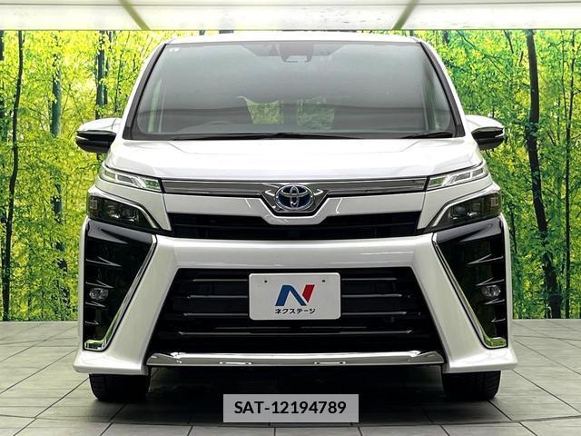 Toyota VOXY 2021-08 7871635-14