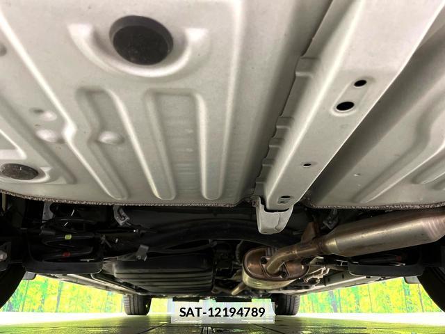 Toyota VOXY 2021-08 7871635-19