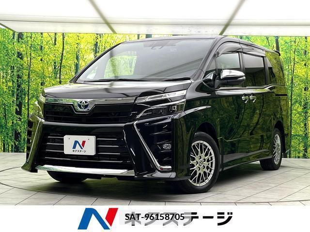 Toyota VOXY 2021-08 7871637-0