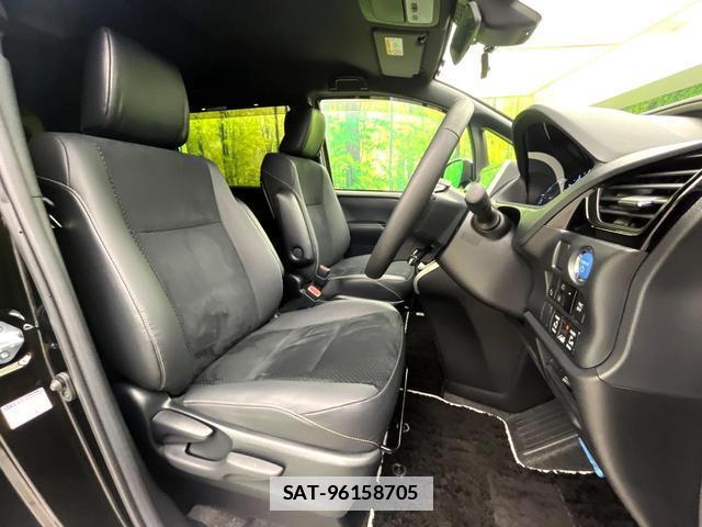 Toyota VOXY 2021-08 7871637-7