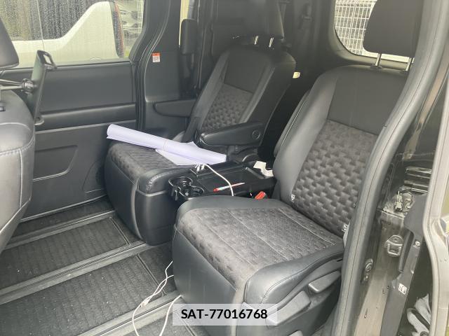 Toyota VOXY 2022-04 7871761-9