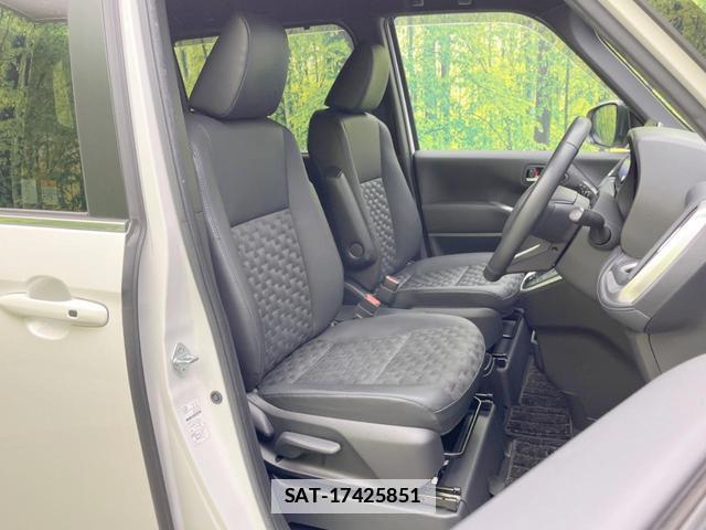 Toyota VOXY 2022-10 7871877-7